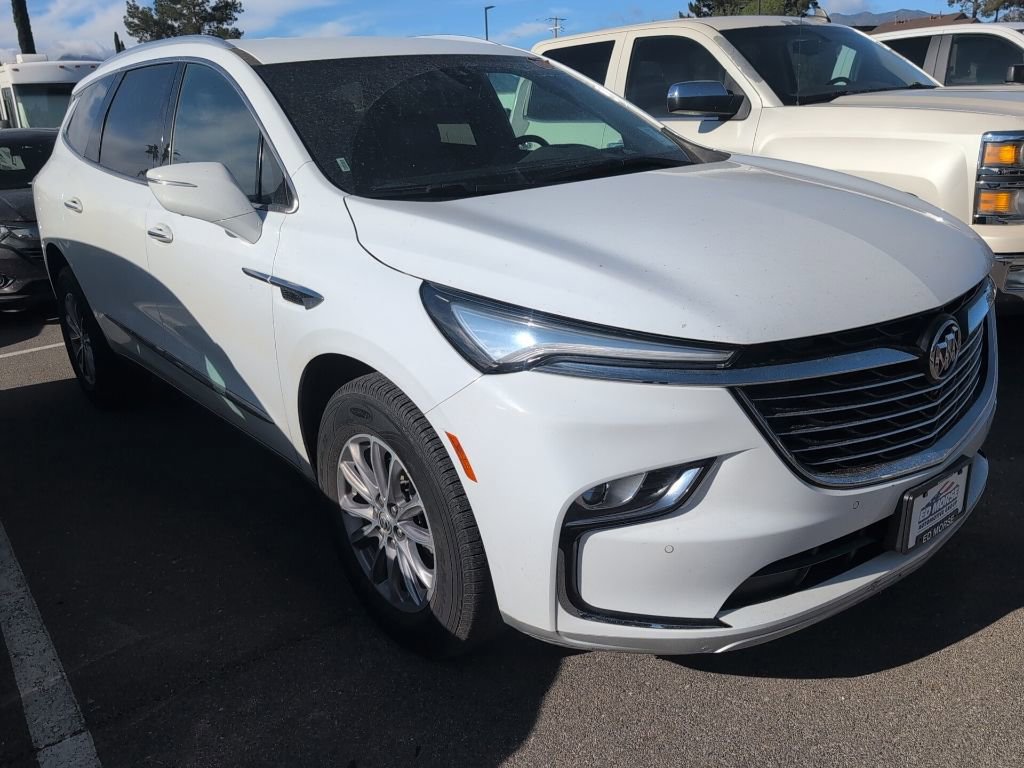 Used 2024 Buick Enclave Premium image 4