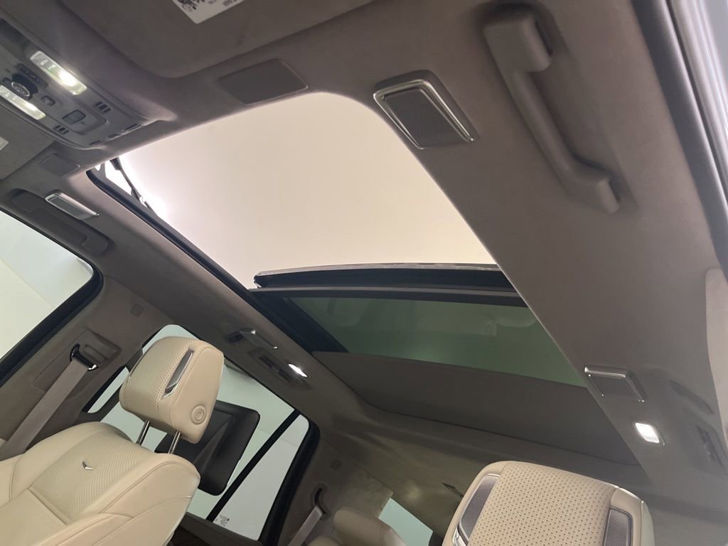 Used 2021 Cadillac Escalade Premium Luxury Platinum AWD/4WD image 84