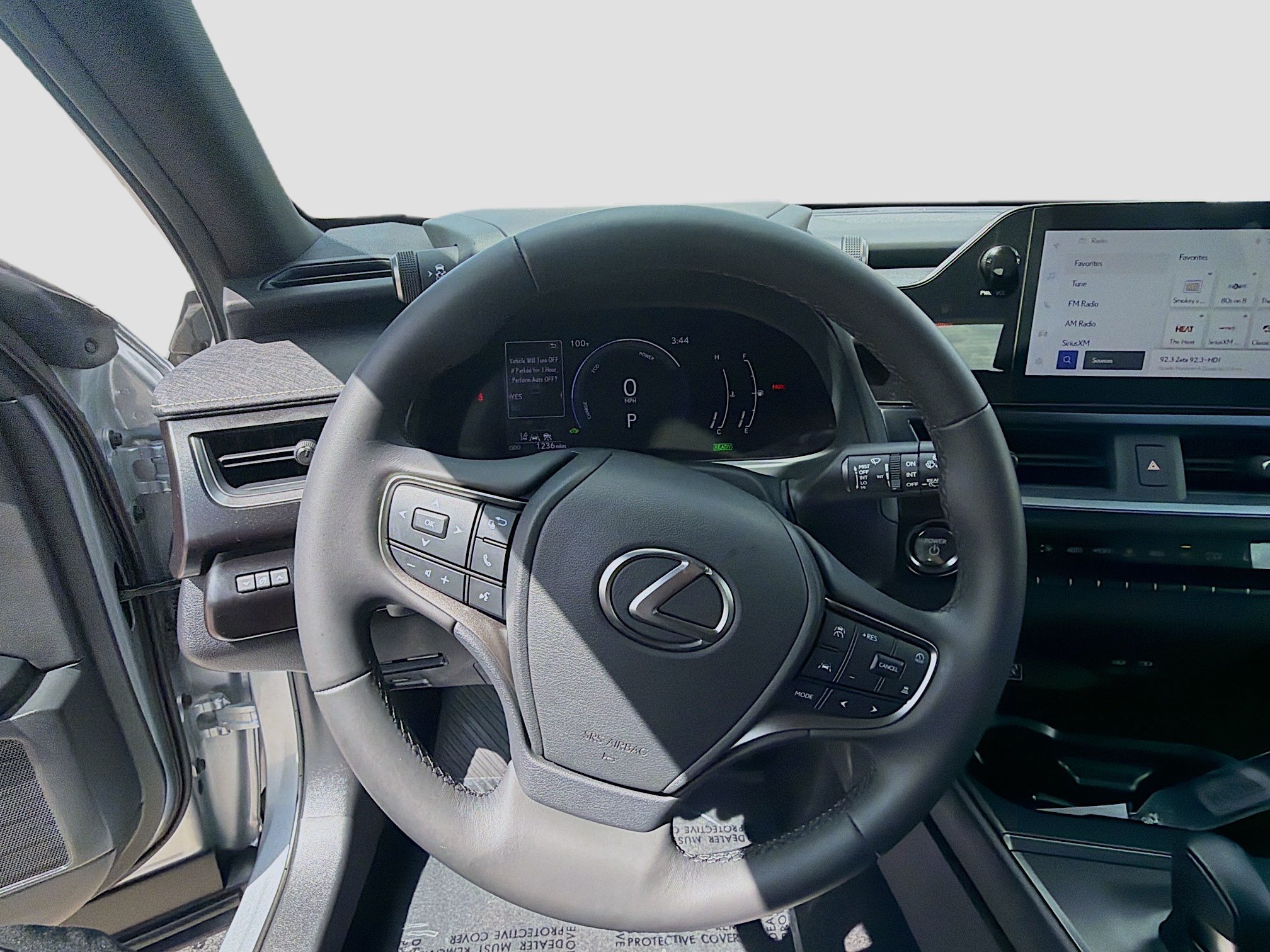 Used 2025 Lexus UX 300h FWD image 8