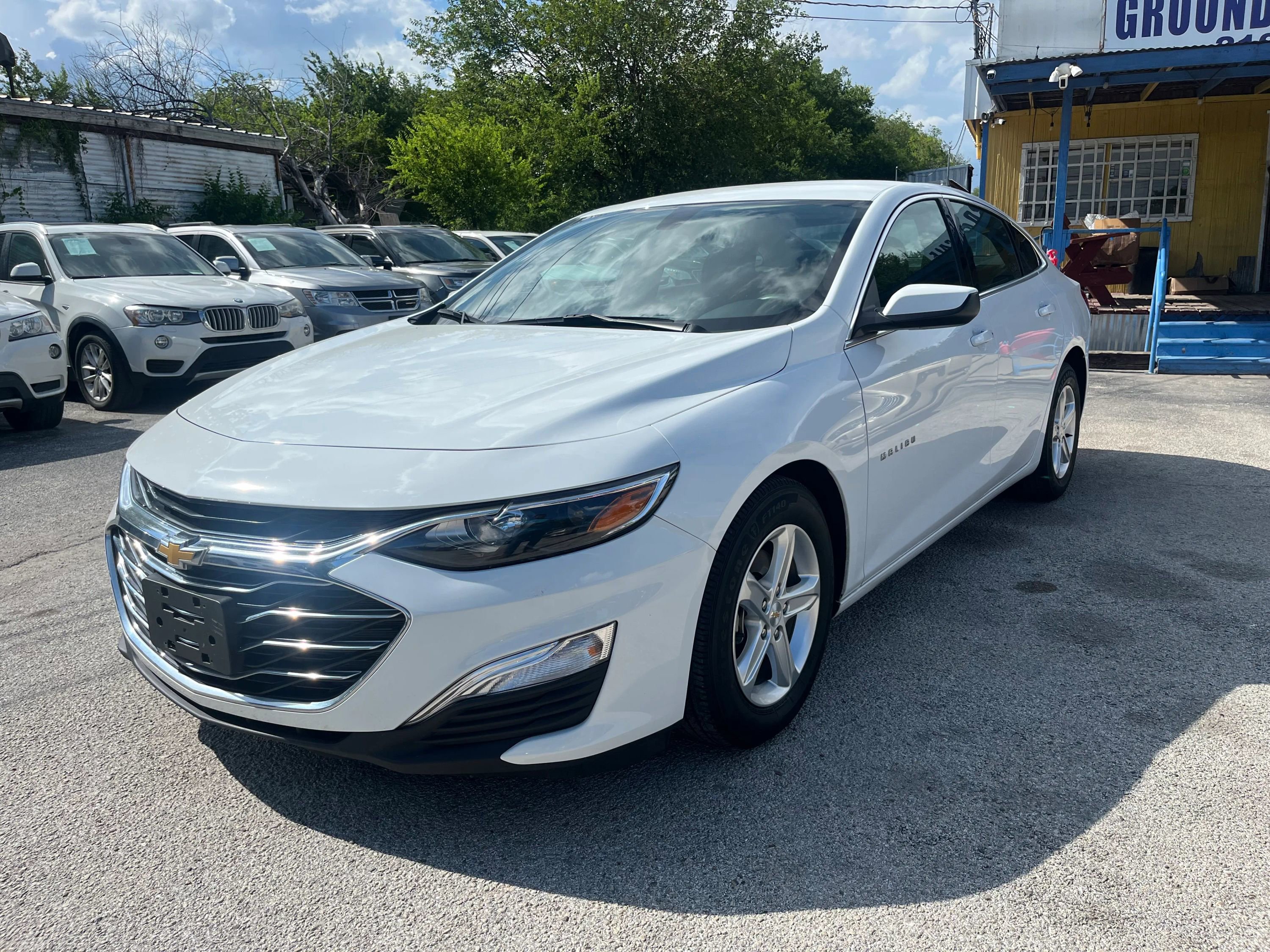 Used 2022 Chevrolet Malibu LS w/ Driver Confidence Package image 3