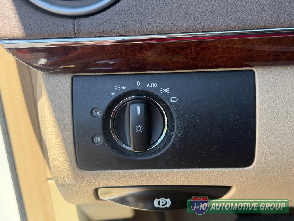 Used 2012 Mercedes-Benz GL 450 4MATIC image 24
