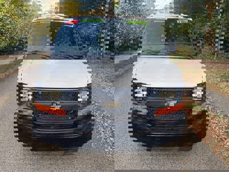 Used 2015 GMC Savana 3500 image 5