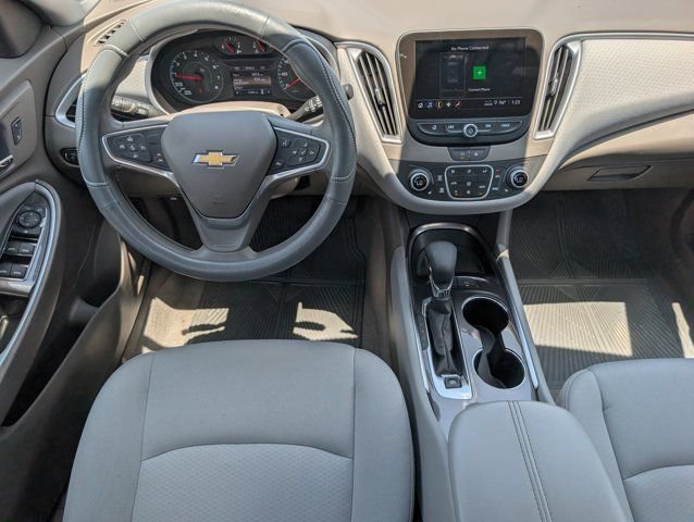 Used 2025 Chevrolet Malibu LT FWD image 6