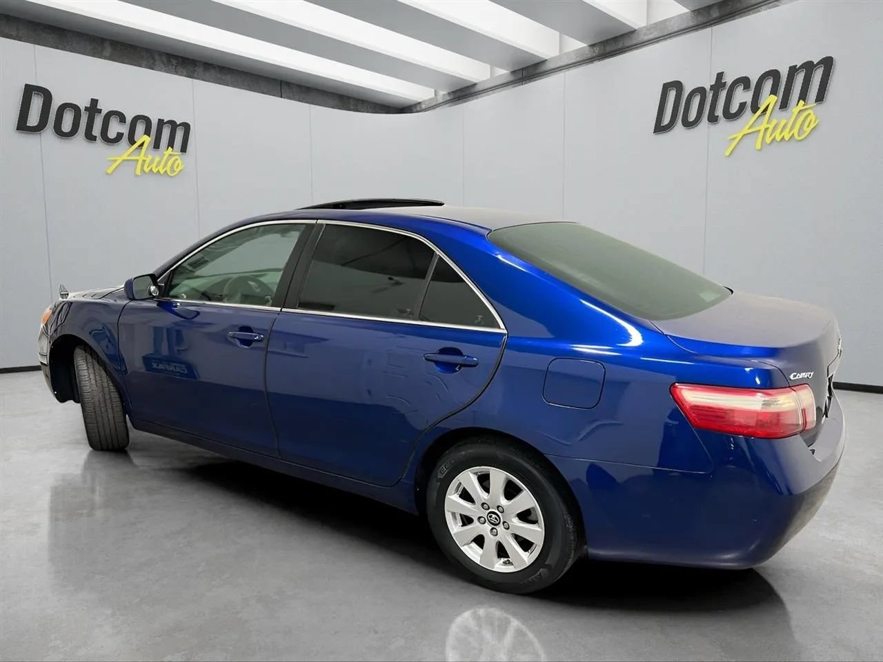 Used 2007 Toyota Camry XLE w/ Leather Pkg FWD image 7