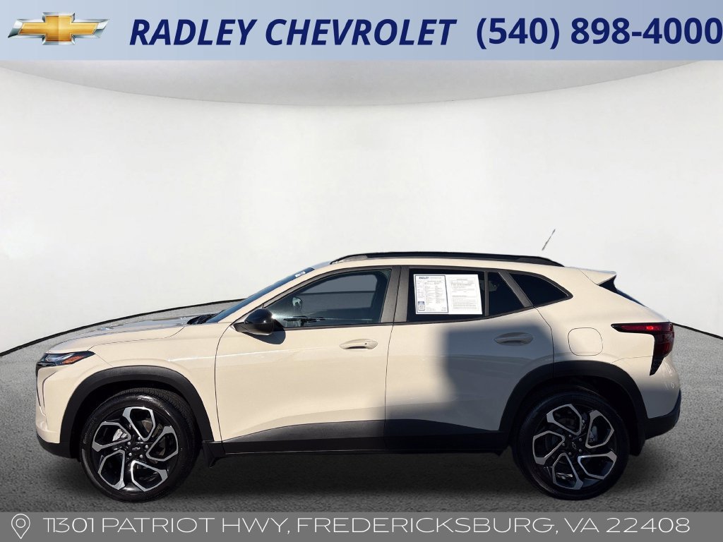 Certified 2026 Chevrolet Trax RS FWD image 16