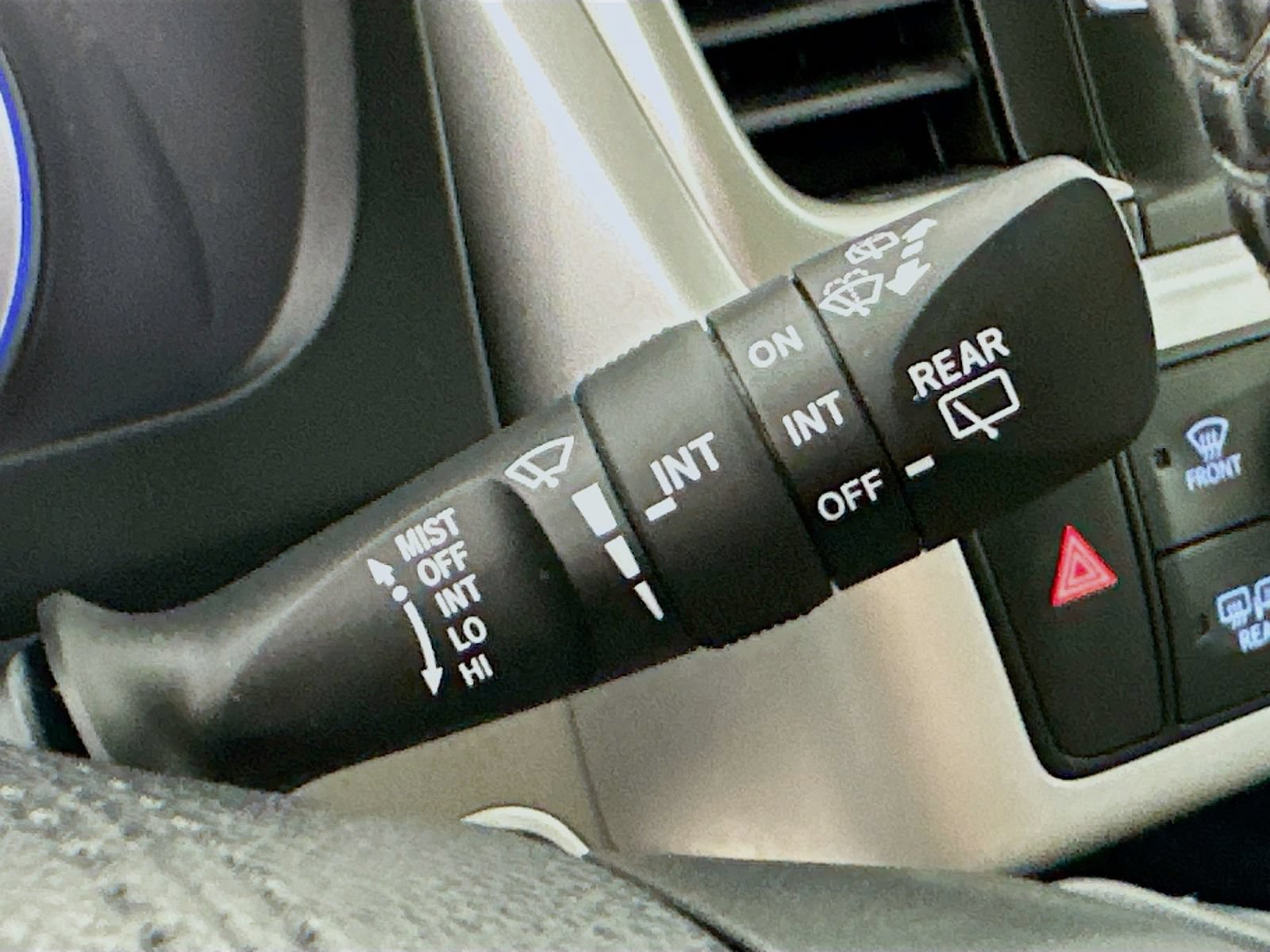Used 2019 Toyota Highlander XLE AWD/4WD image 21