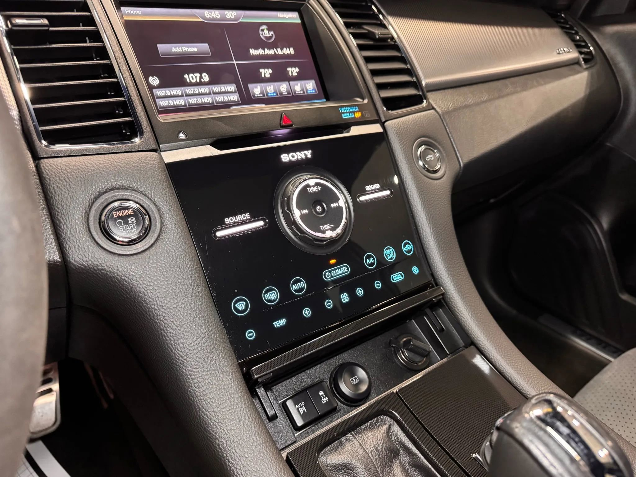 Used 2013 Ford Taurus SHO image 31