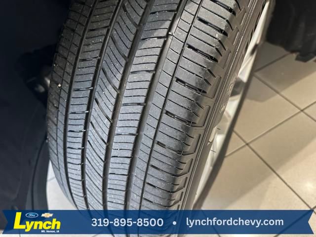 Used 2023 Ford Explorer XLT w/ Equipment Group 202A image 30