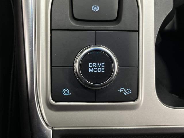 Used 2022 Ford Explorer XLT w/ Equipment Group 202A image 24