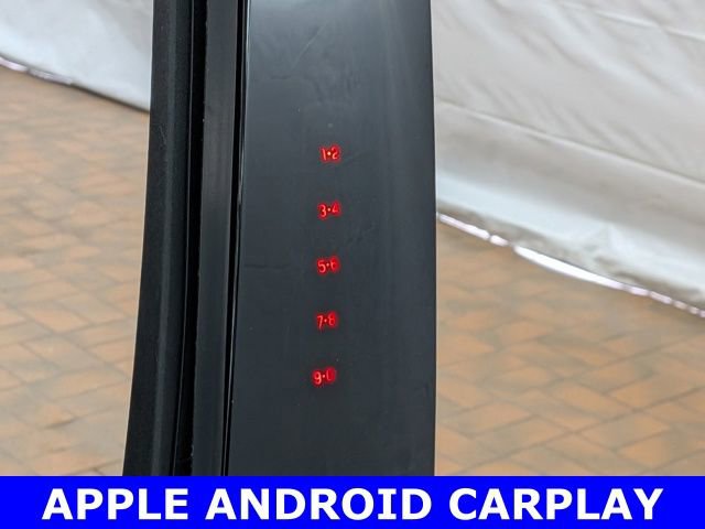 Used 2023 Lincoln Nautilus Standard w/ Premium Package image 9