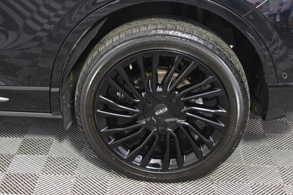 Used 2021 Lincoln Corsair Reserve w/ Equipment Group 201A image 19