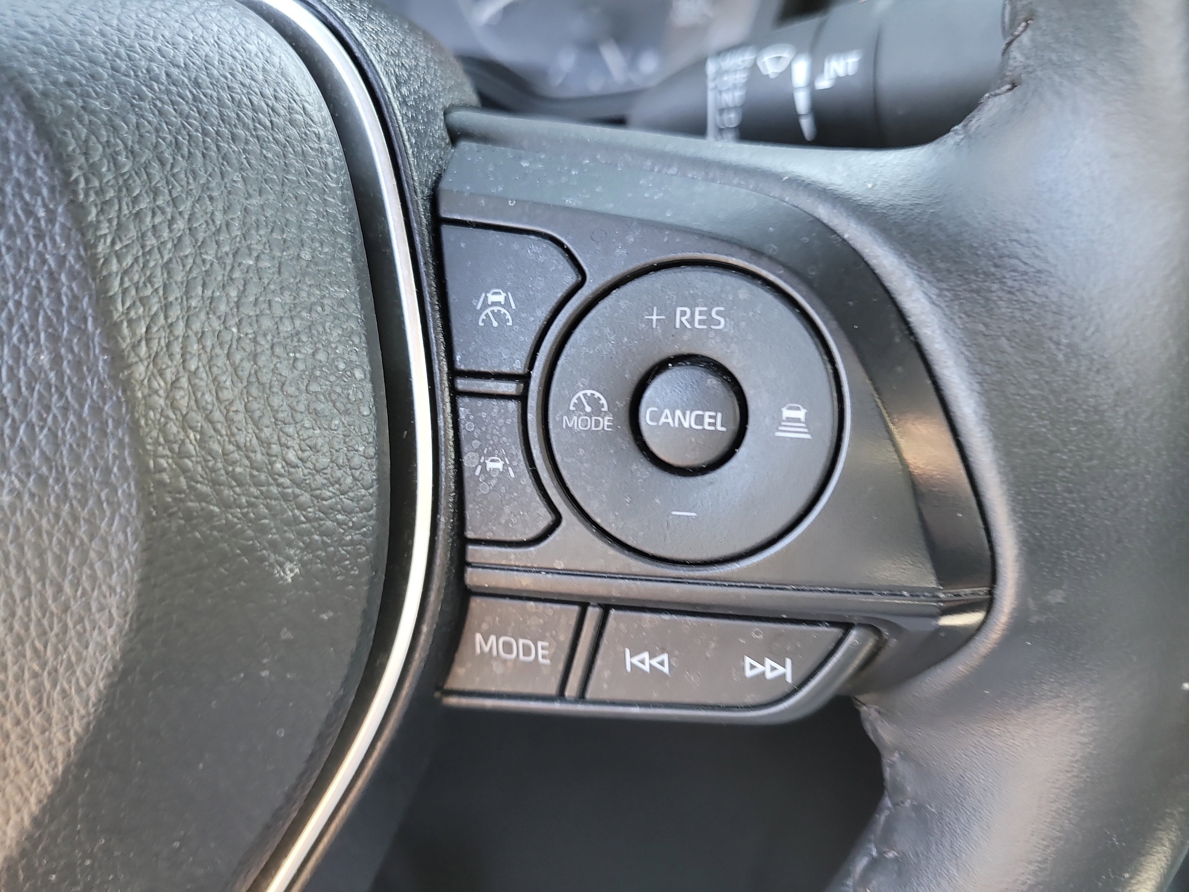 Certified 2025 Toyota Corolla SE image 28