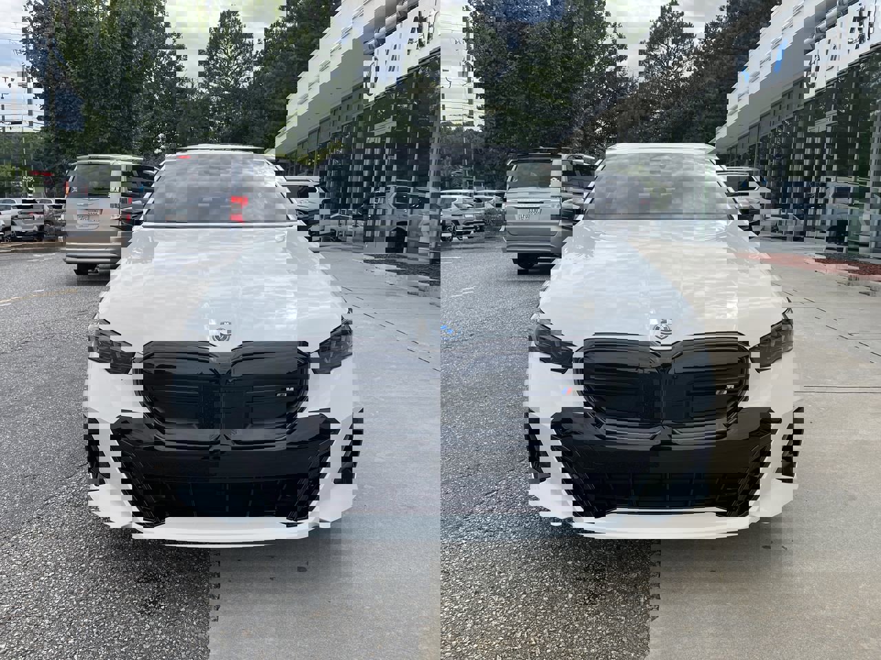 Used 2025 BMW i5 M60 w/ Premium Package image 3