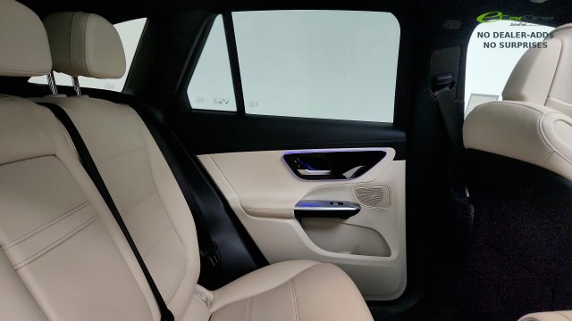 Used 2025 Mercedes-Benz GLC 350e 4MATIC image 43