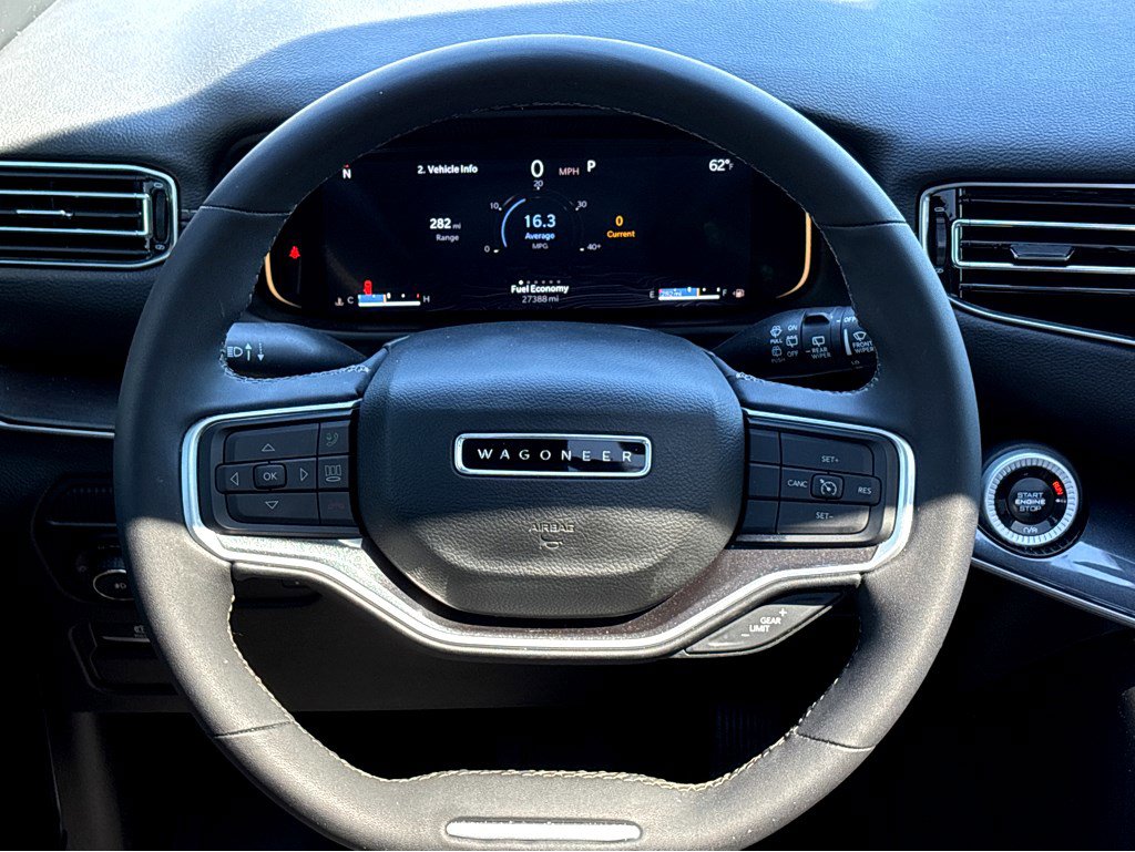 Used 2024 Jeep Wagoneer w/ Premium Group I image 18