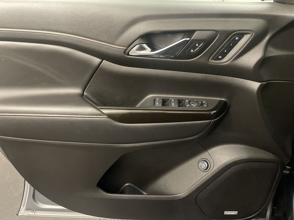 Used 2021 GMC Acadia AT4 w/ GMC Pro Grade Package image 17