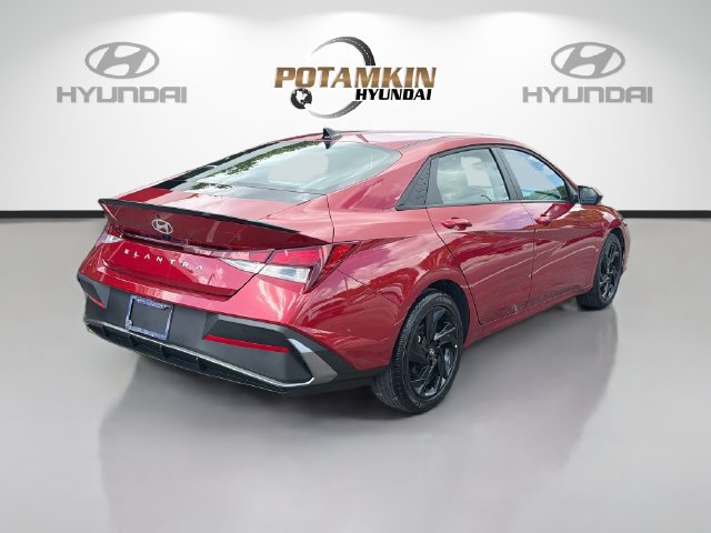 Certified 2026 Hyundai Elantra Sport FWD image 6