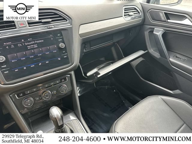 Used 2021 Volkswagen Tiguan SE w/ Panoramic Sunroof Package AWD/4WD image 35