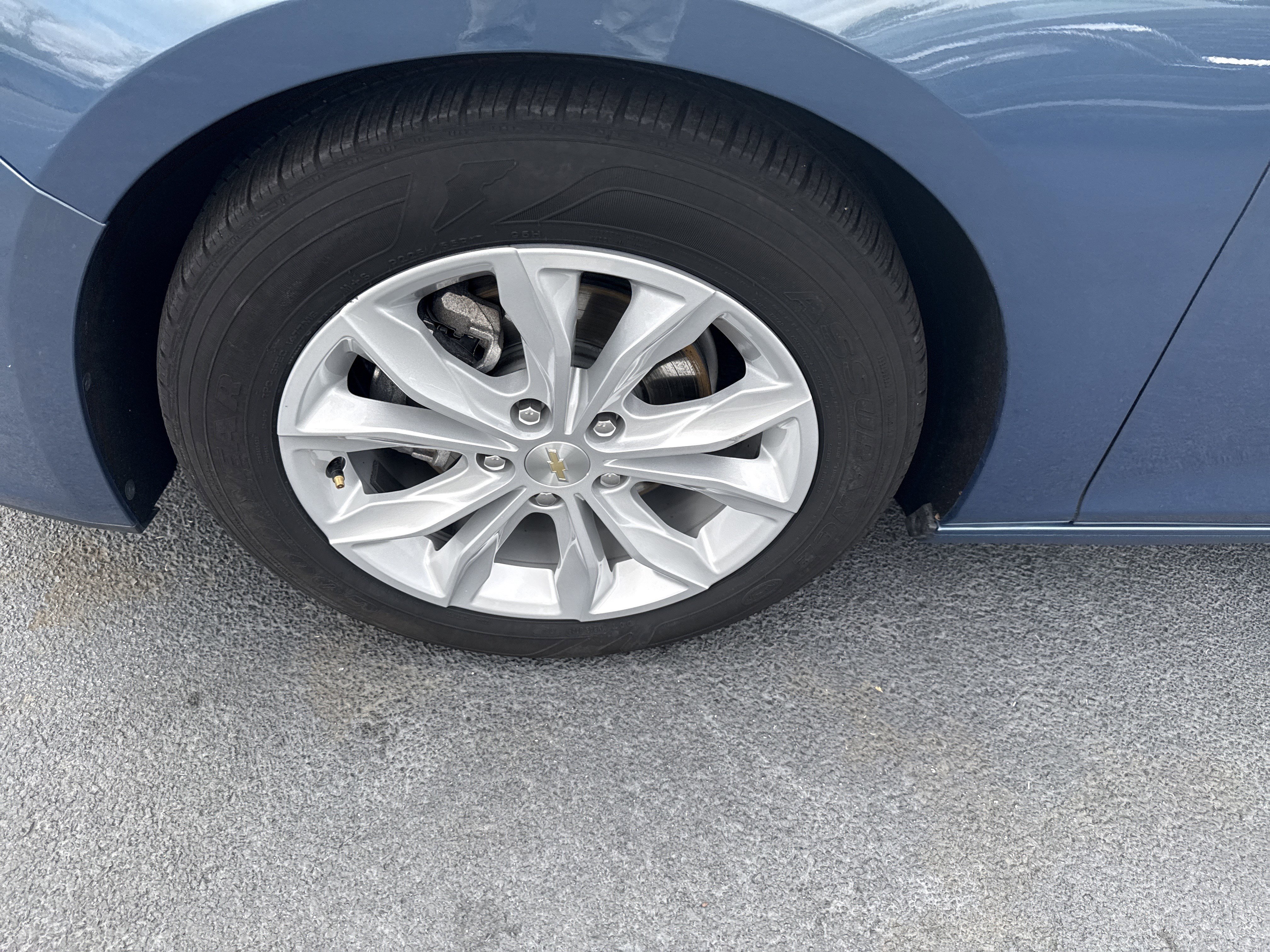 Used 2024 Chevrolet Malibu LT image 9