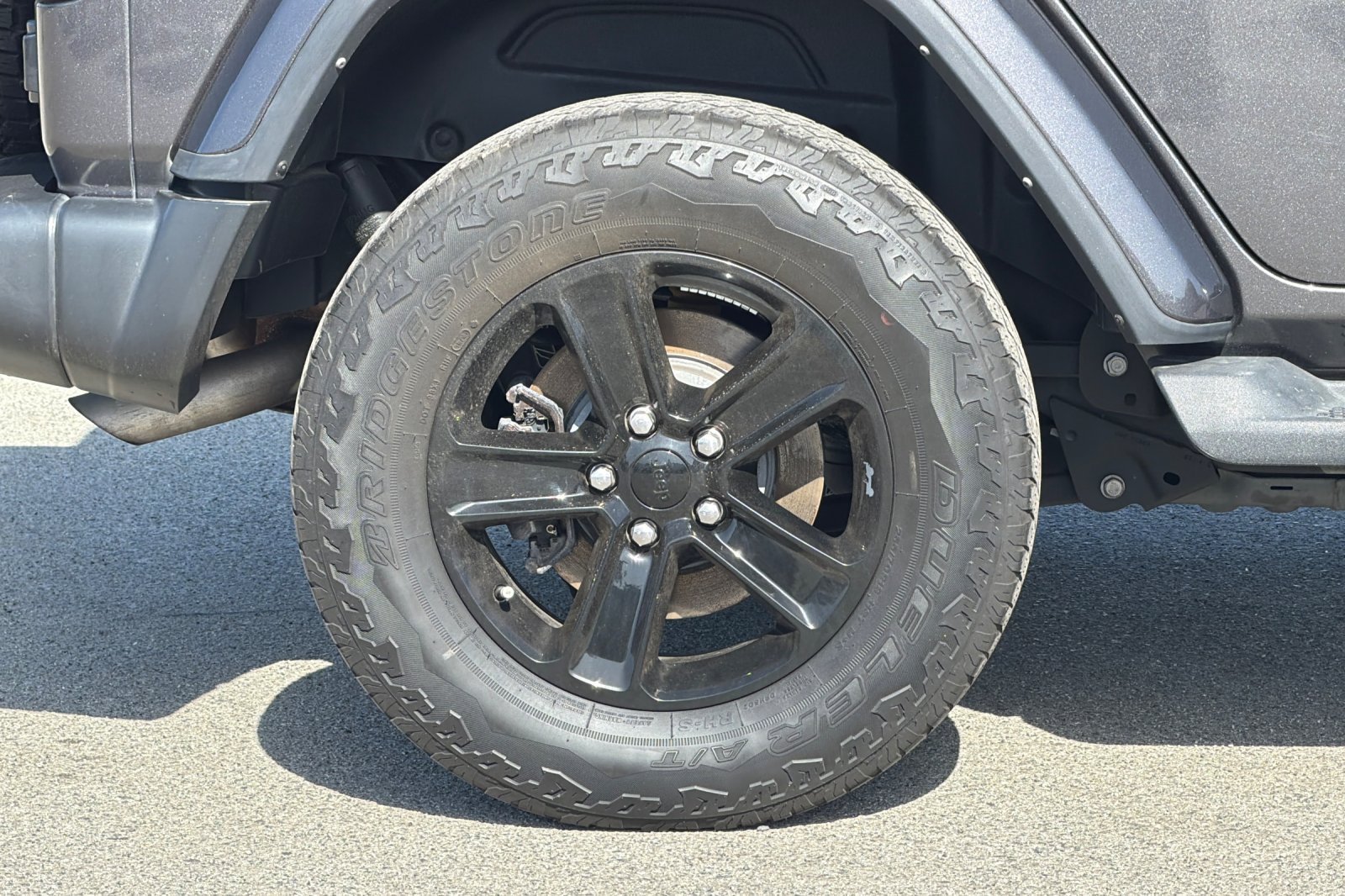 Used 2021 Jeep Wrangler Unlimited Sahara AWD/4WD image 35