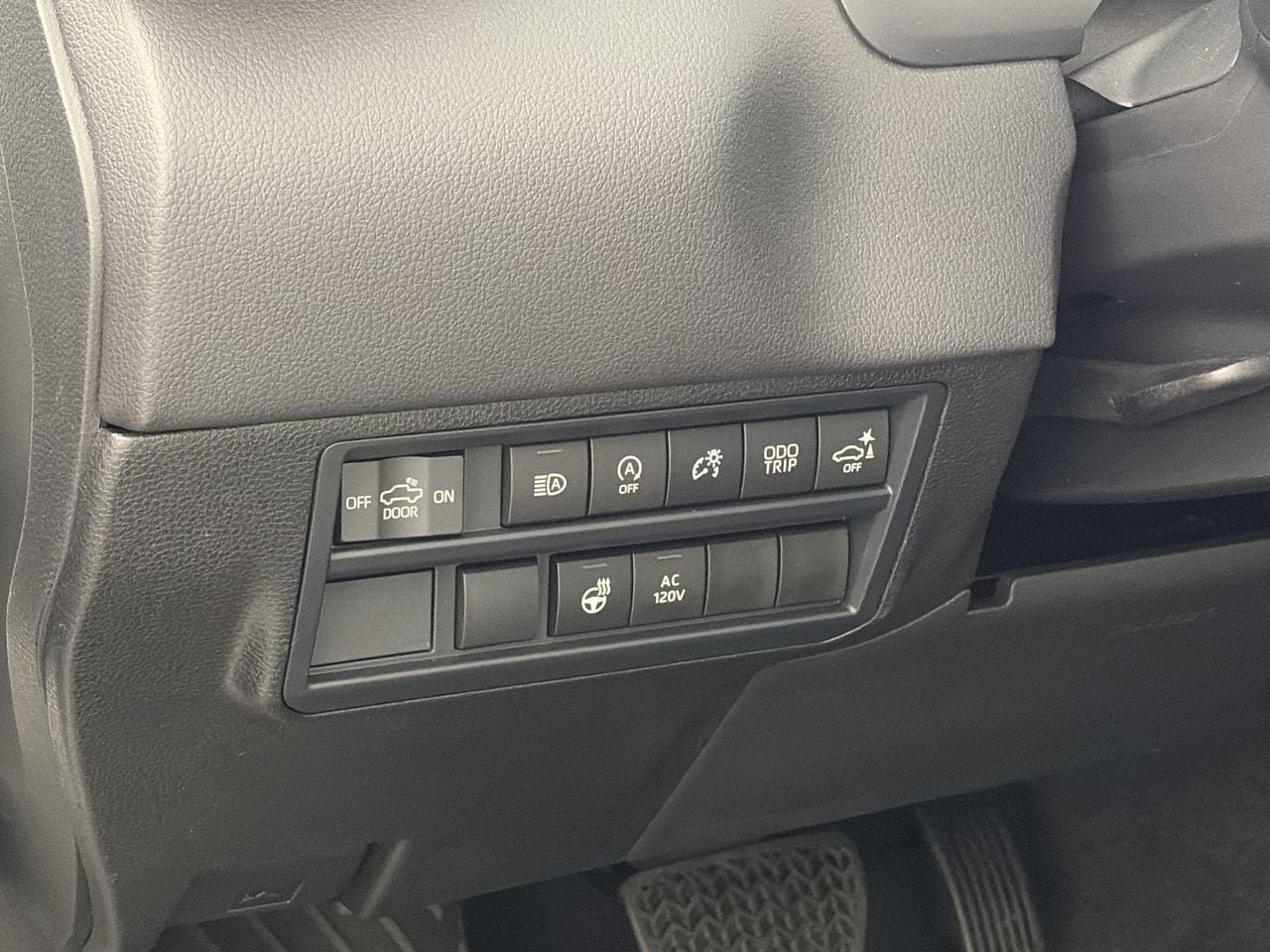 New 2026 Toyota Tundra Limited AWD/4WD image 12