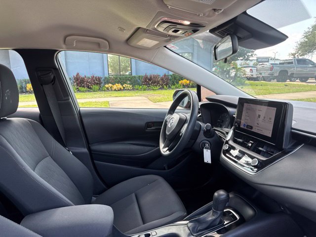Used 2024 Toyota Corolla LE FWD image 11