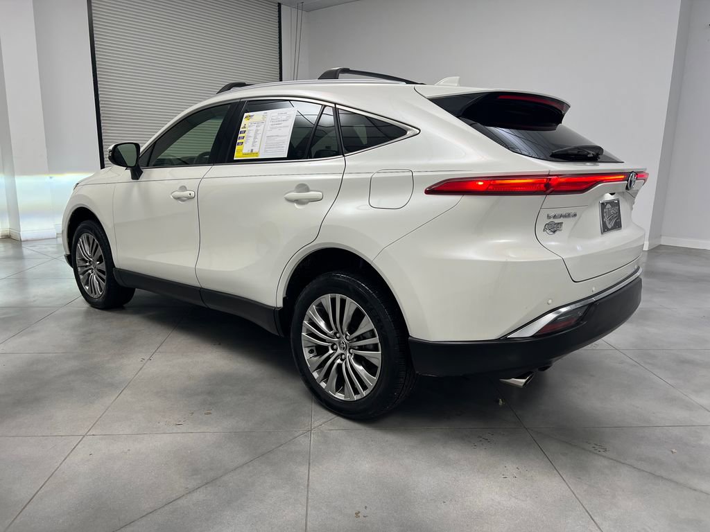 Used 2022 Toyota Venza Limited AWD/4WD image 5