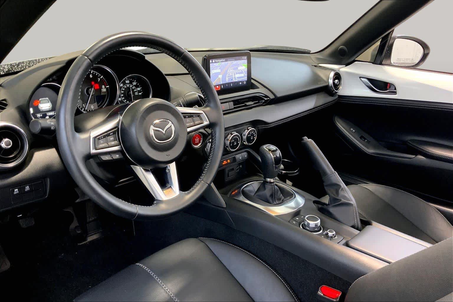 Used 2023 MAZDA MX-5 Miata Grand Touring RWD image 16