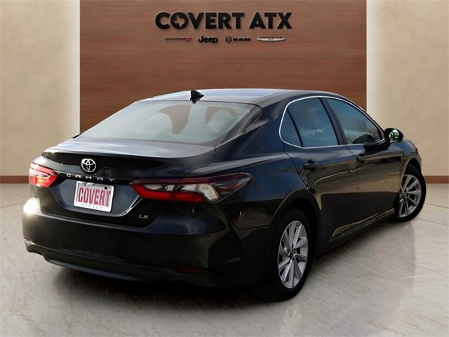 Used 2024 Toyota Camry LE image 5