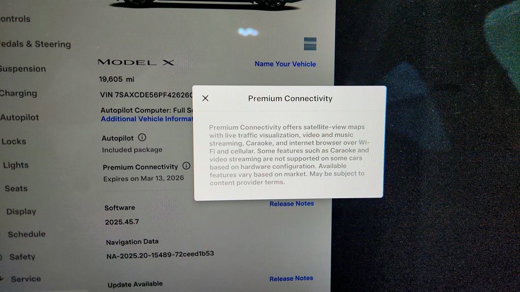 Used 2023 Tesla Model X image 17