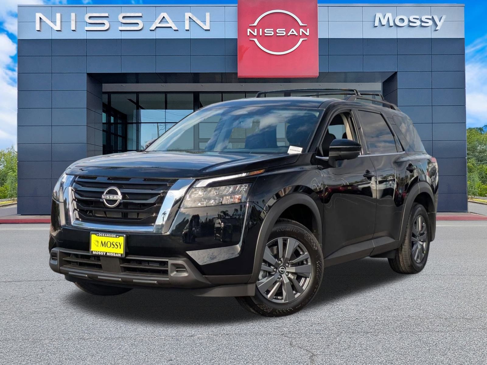 New 2025 Nissan Pathfinder SV