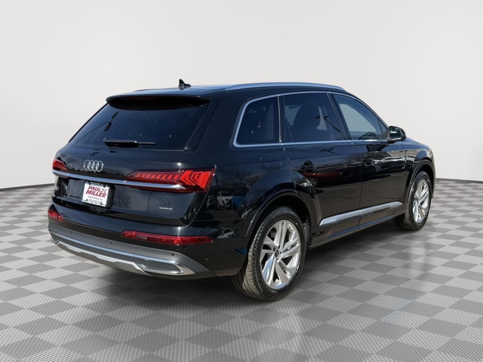 Used 2023 Audi Q7 3.0T Premium w/ Convenience Package image 6