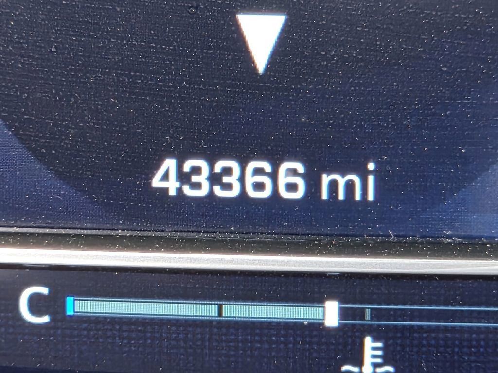 Used 2024 Chevrolet Silverado 1500 RST image 23