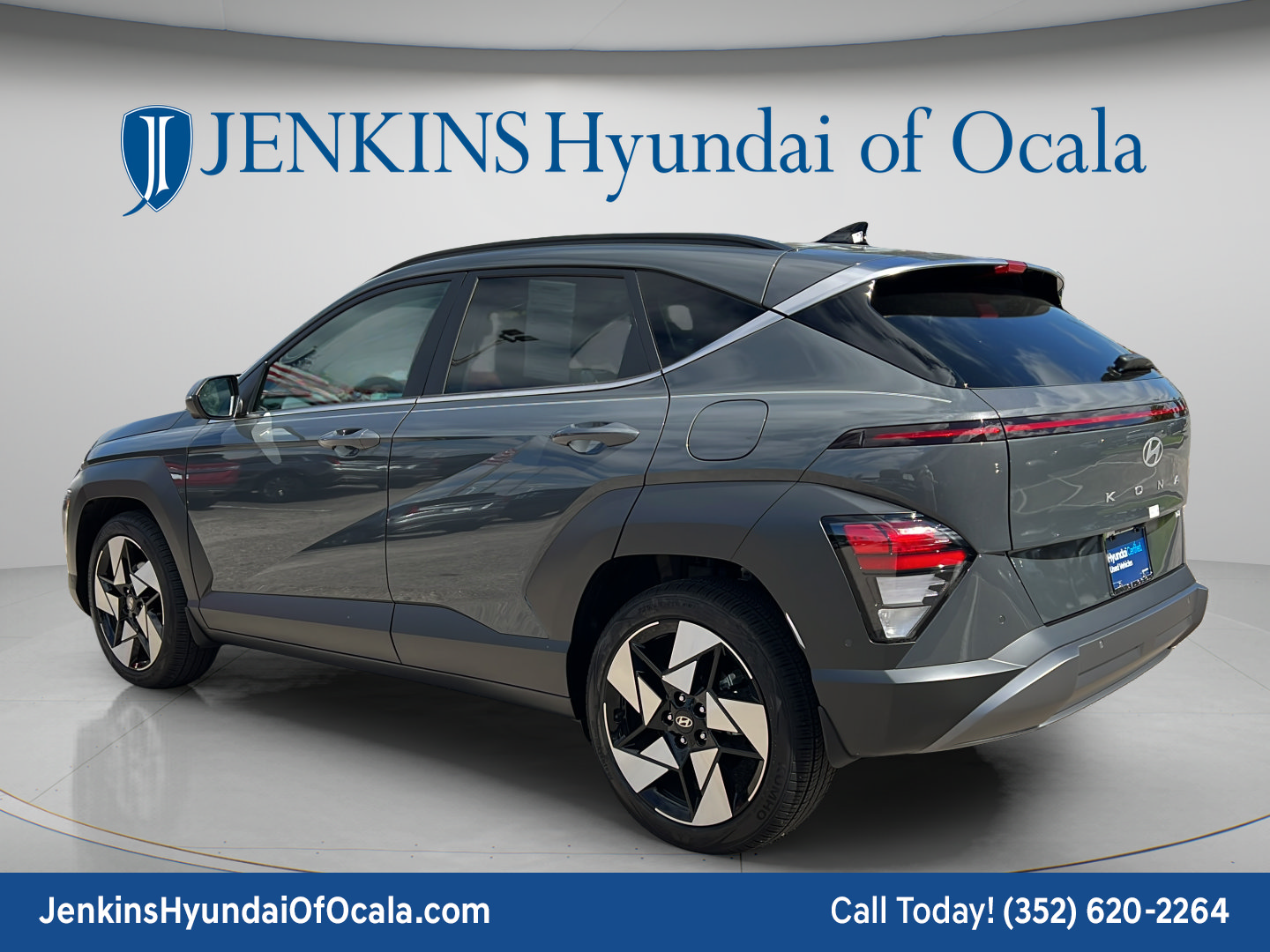 Certified 2025 Hyundai Kona Limited FWD image 5