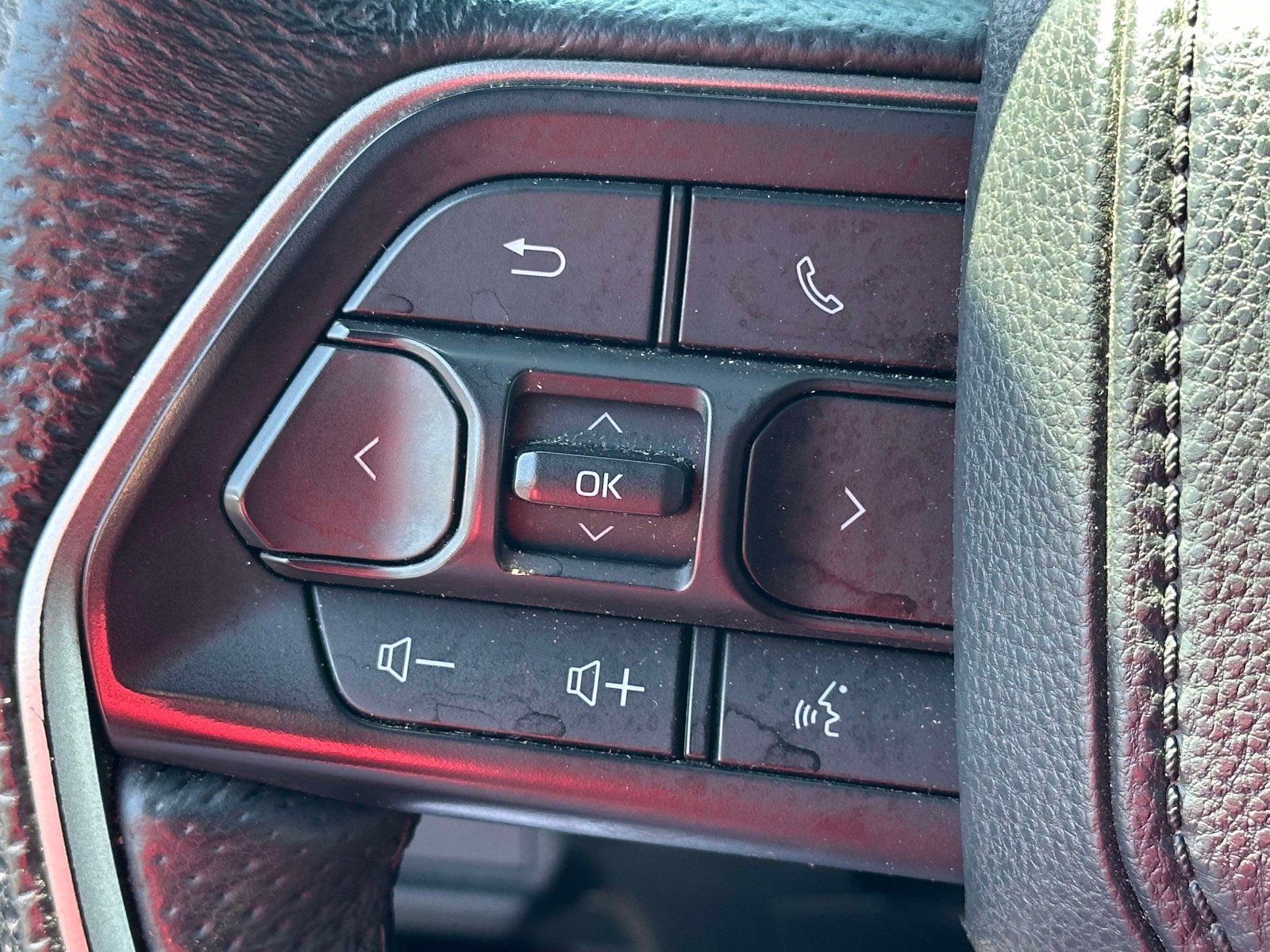 Used 2024 Toyota Tacoma TRD Off-Road AWD/4WD image 23