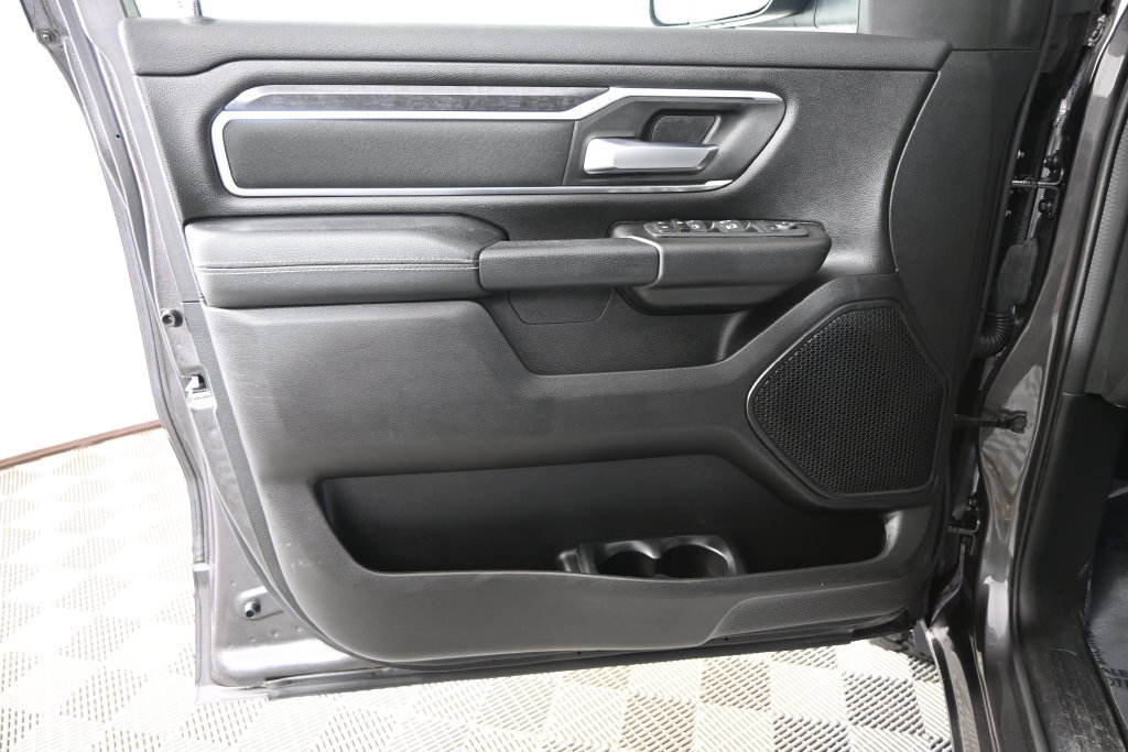 Used 2023 RAM 1500 Big Horn AWD/4WD image 18