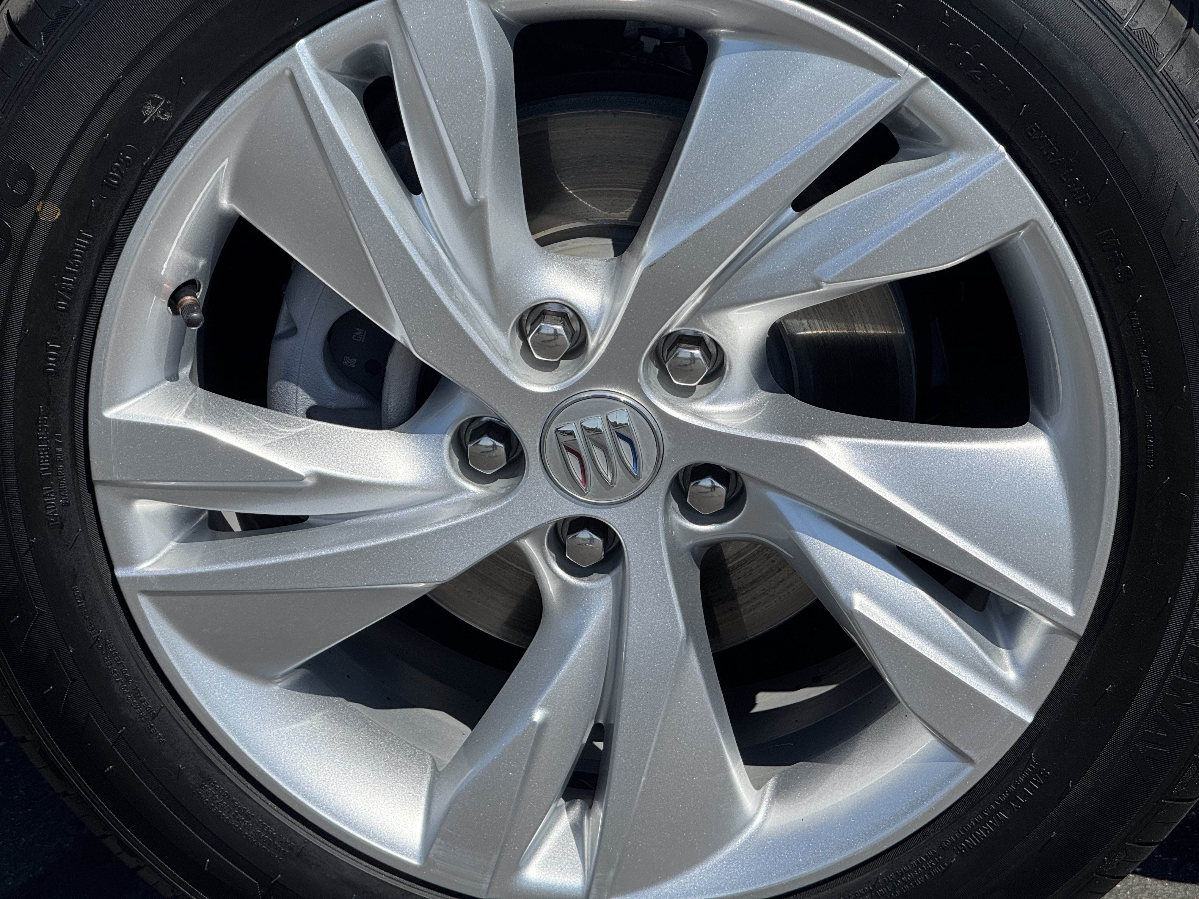 Used 2024 Buick Encore GX Preferred FWD image 8
