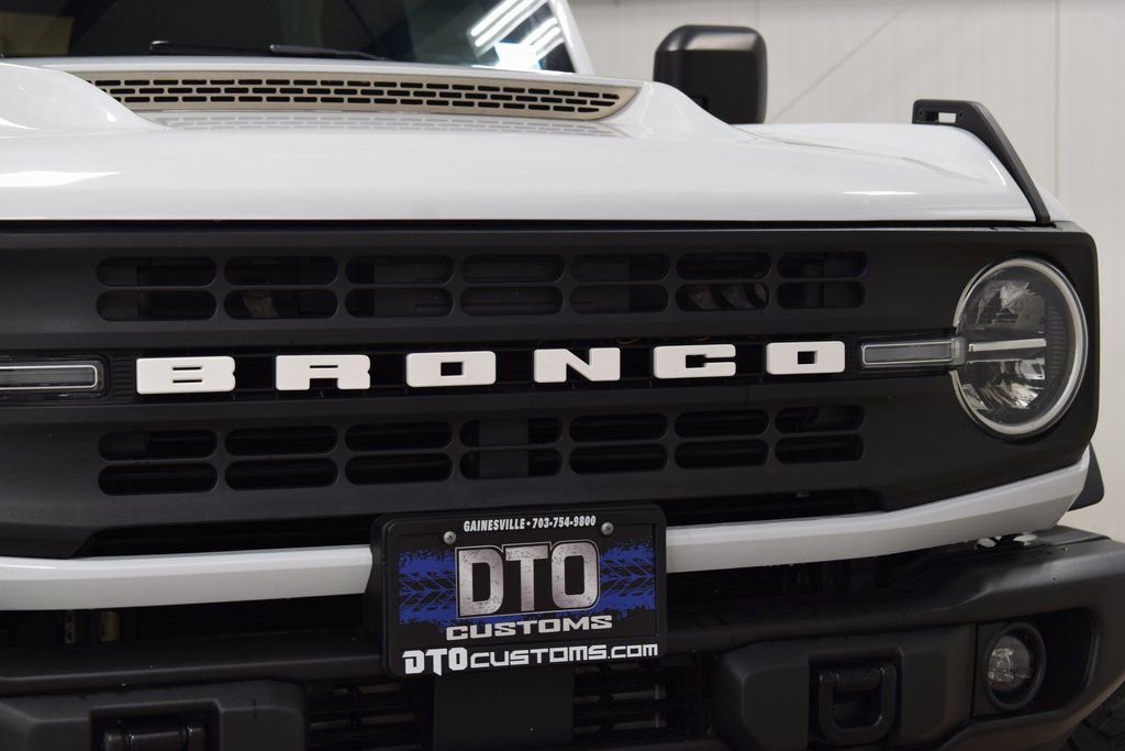 Used 2022 Ford Bronco Black Diamond w/ Sasquatch Package image 9