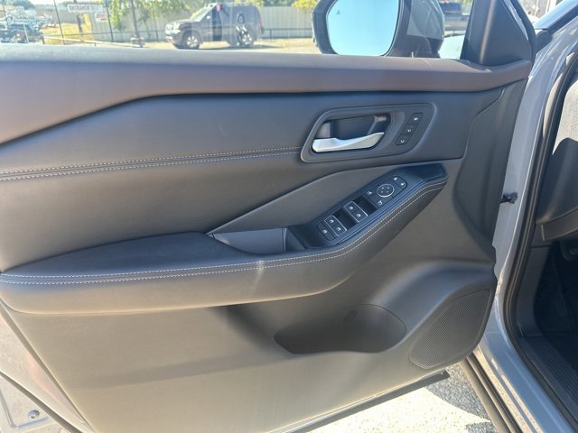 Used 2022 Nissan Rogue SL image 21