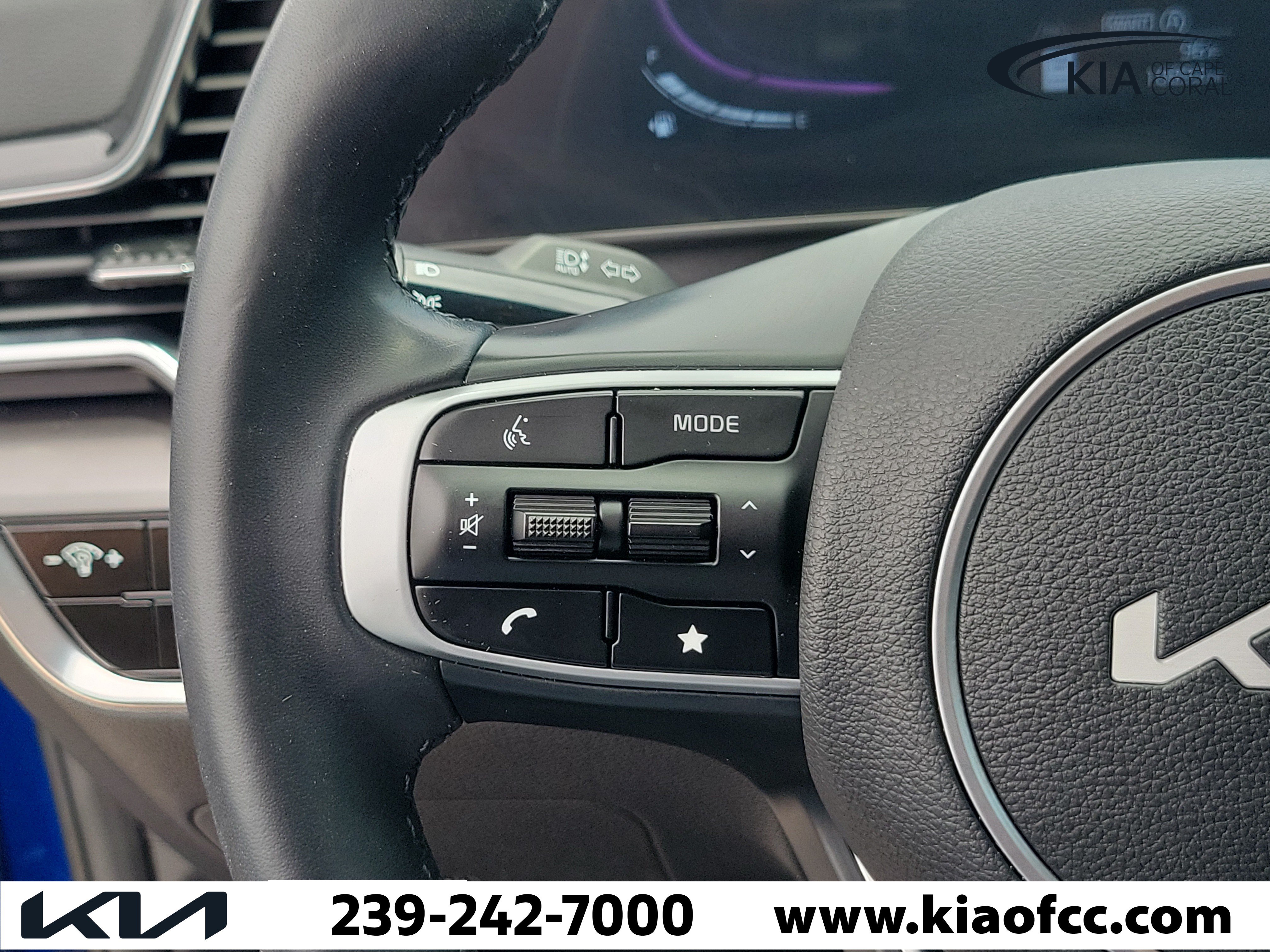 Certified 2025 Kia Sportage EX FWD image 23