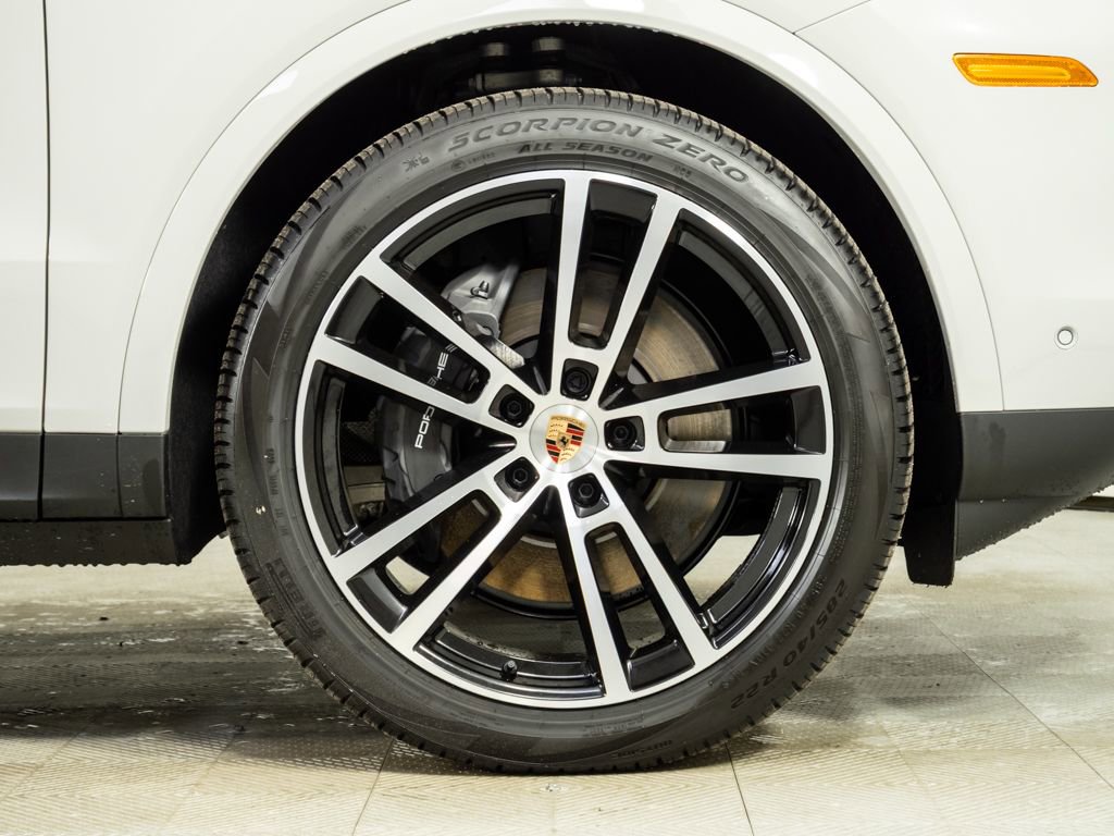 New 2026 Porsche Cayenne image 38