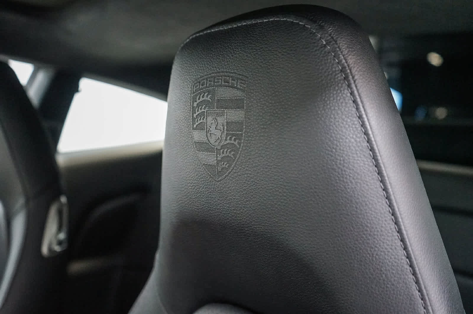Certified 2016 Porsche 911 Carrera RWD image 29