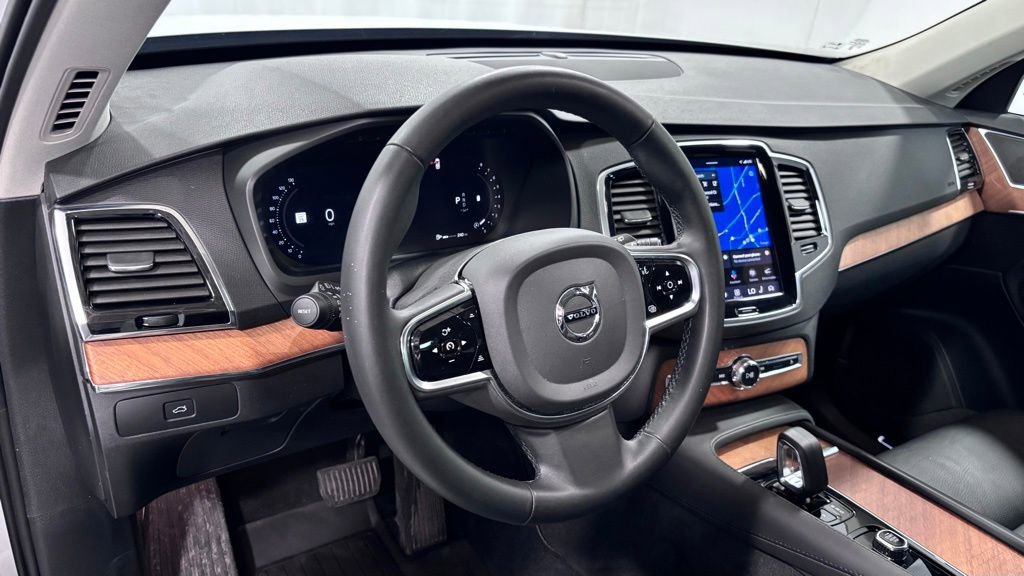 Certified 2024 Volvo XC90 B5 Plus AWD/4WD image 10