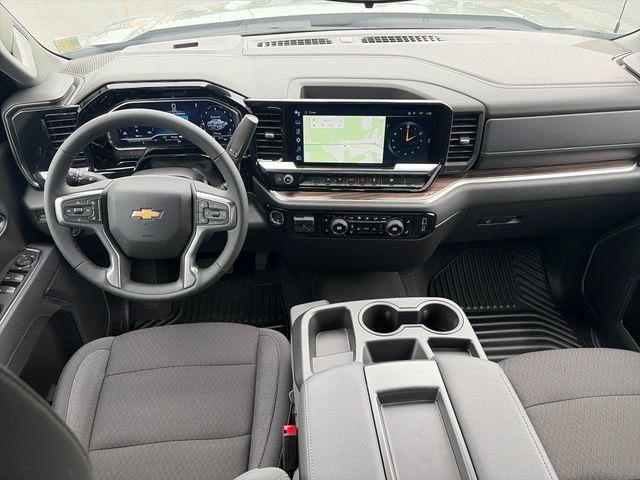 Used 2025 Chevrolet Silverado 1500 LT AWD/4WD image 17