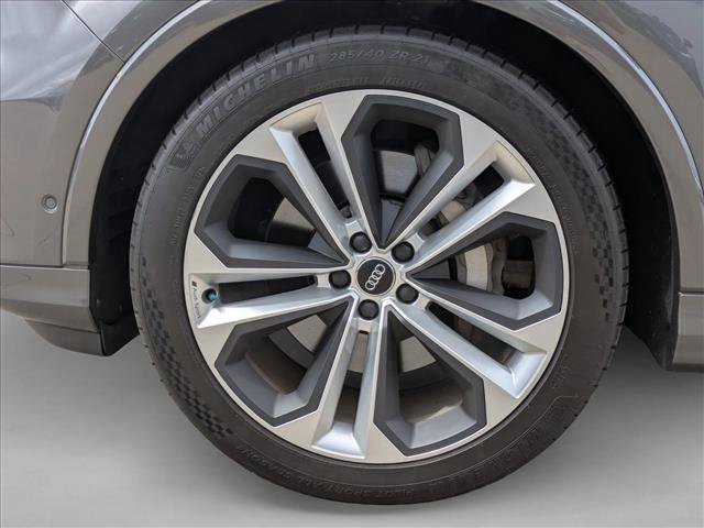 Used 2020 Audi Q7 3.0T Prestige AWD/4WD image 9