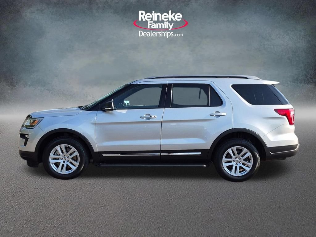 Used 2019 Ford Explorer XLT w/ Equipment Group 202A AWD/4WD image 9