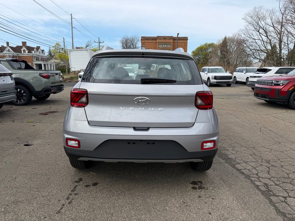 New 2026 Hyundai Venue SEL FWD image 6