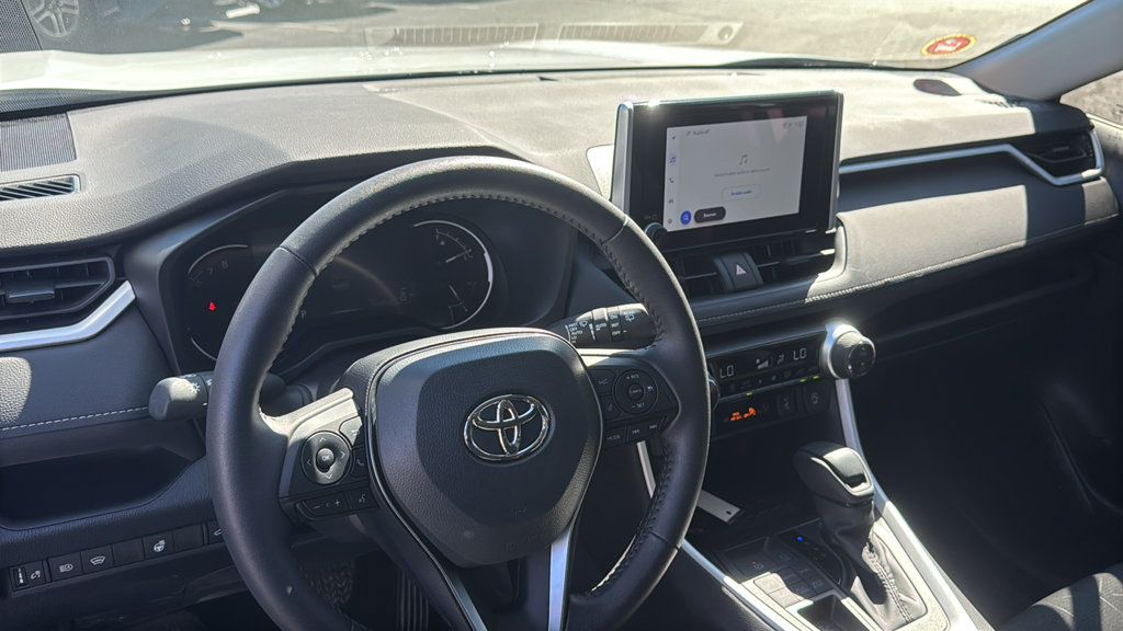 Used 2025 Toyota RAV4 XLE w/ Convenience Package AWD/4WD image 12