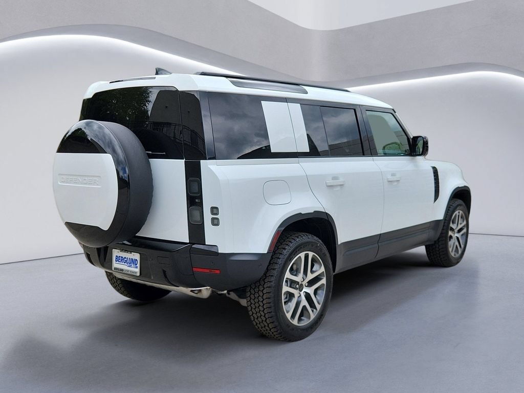 Used 2026 Land Rover Defender 110 S AWD/4WD image 5