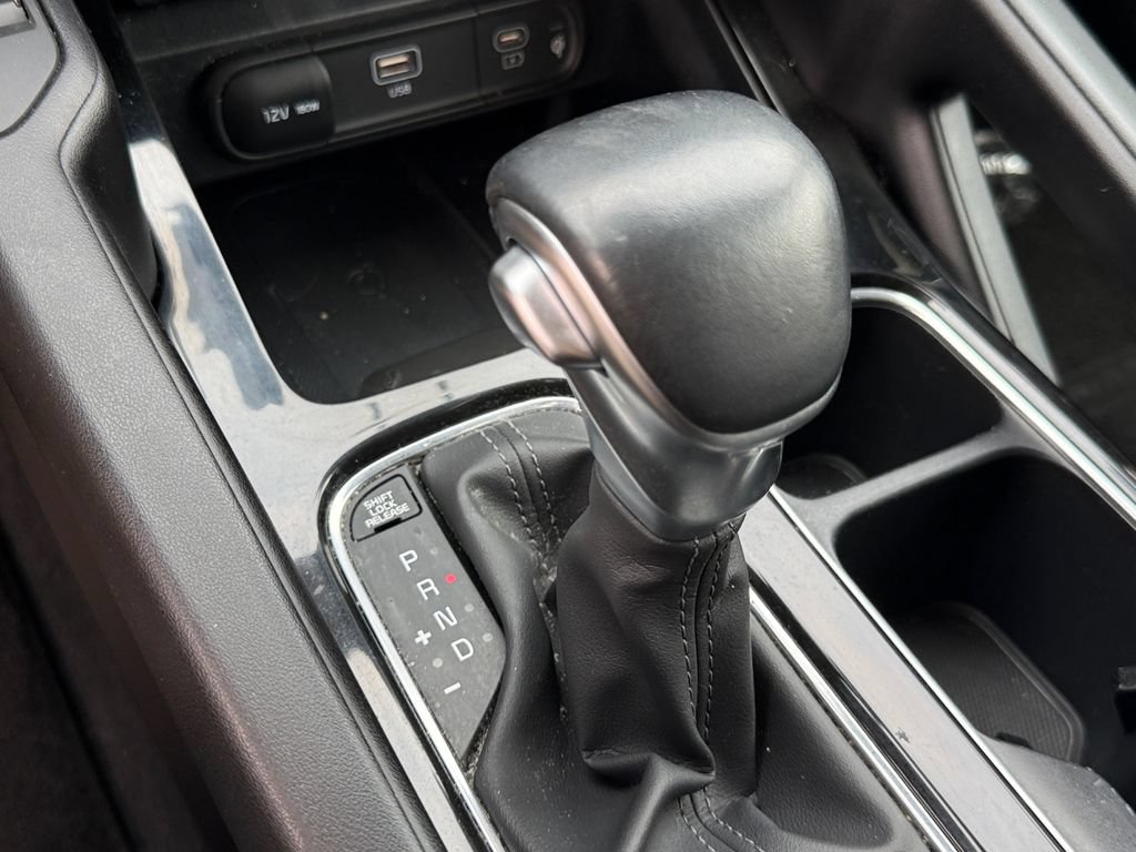 Used 2025 Kia Telluride S AWD/4WD image 32